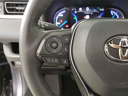 Used 2024 Toyota RAV4 SE image 25