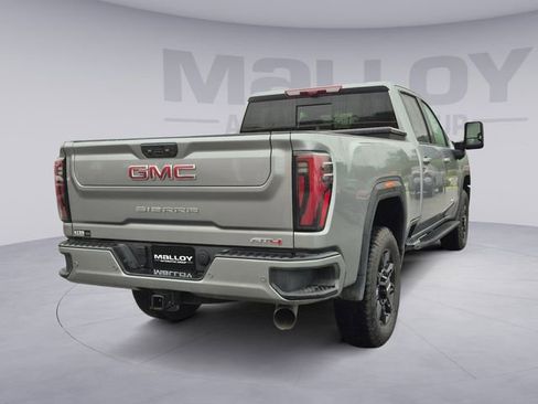 Used 2025 GMC Sierra 2500 AT4 w/ AT4 Premium Plus Package AWD/4WD image 5