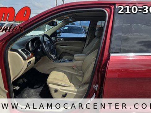 Used 2013 Jeep Grand Cherokee Limited w/ Trailer Tow Group AWD/4WD image 32