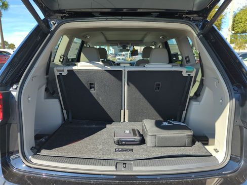 New 2026 Volkswagen Atlas SEL image 15