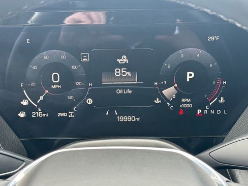 Certified 2025 GMC Yukon Denali image 25