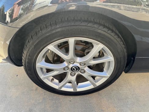 Used 2015 MAZDA MX-5 Miata Grand Touring RWD image 13