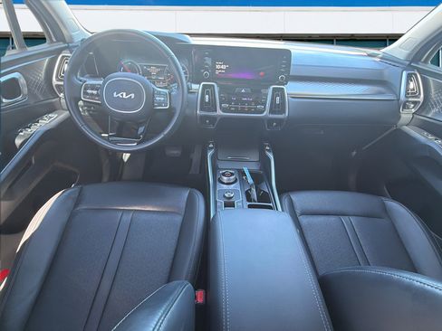 Used 2023 Kia Sorento EX FWD image 10