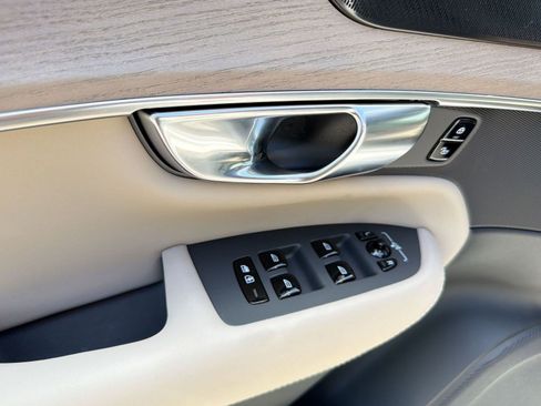 New 2026 Volvo XC90 B6 Plus w/ Protection Package AWD/4WD image 12