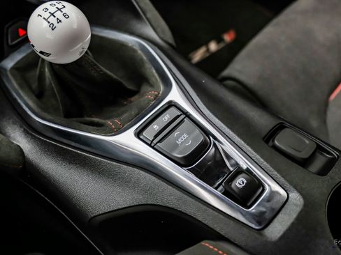 Used 2021 Chevrolet Camaro ZL1 image 57