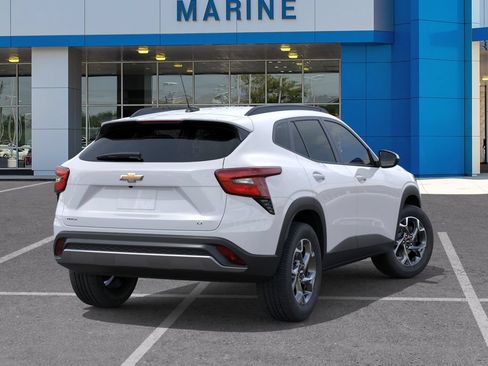New 2026 Chevrolet Trax LT FWD image 4