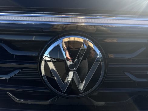 New 2026 Volkswagen Atlas Cross Sport SEL image 32