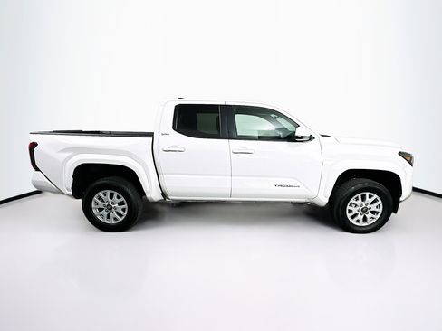 Used 2024 Toyota Tacoma SR5 image 10