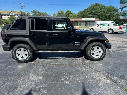 Used 2016 Jeep Wrangler Unlimited Sport w/ Quick Order Package 24S AWD/4WD image 7