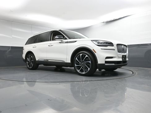 Used 2022 Lincoln Aviator Reserve w/ Equipment Group 201A image 30