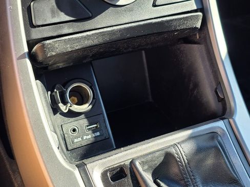 Used 2016 Hyundai Elantra SE image 29