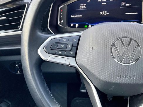 Used 2022 Volkswagen Jetta SEL image 16