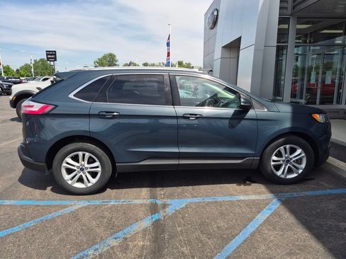 Used 2019 Ford Edge SEL w/ Equipment Group 201A AWD/4WD image 2