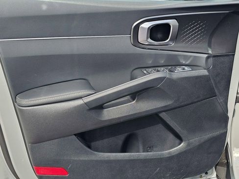 New 2026 Kia Sorento S FWD image 17