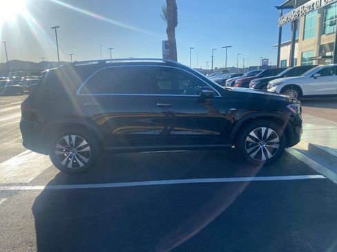 Certified 2025 Mercedes-Benz GLE 450e 4MATIC image 4