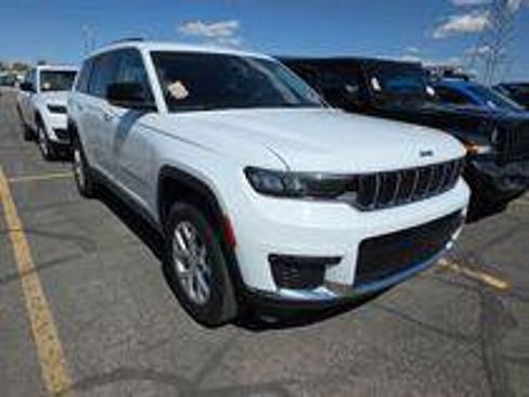 Certified 2023 Jeep Grand Cherokee L Limited w/ Trailer Tow Group (B) AWD/4WD image 22