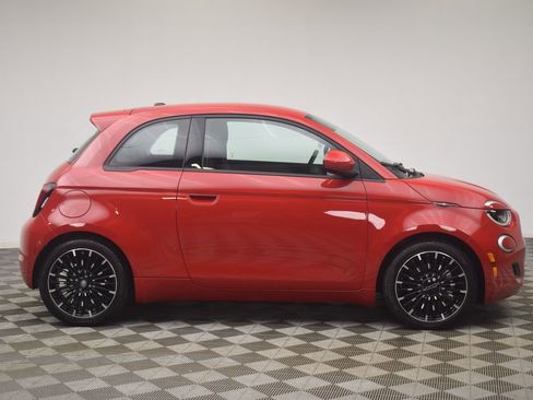 Used 2024 FIAT 500 e (RED) image 9