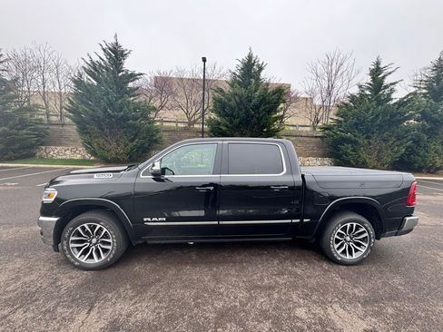 Used 2025 RAM 1500 Limited image 2