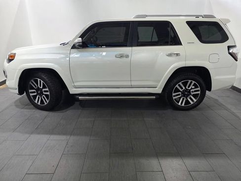 Used 2023 Toyota 4Runner Limited AWD/4WD image 2