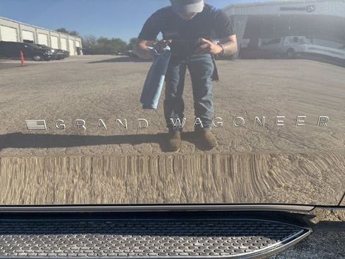 New 2026 Jeep Grand Wagoneer 4WD image 9
