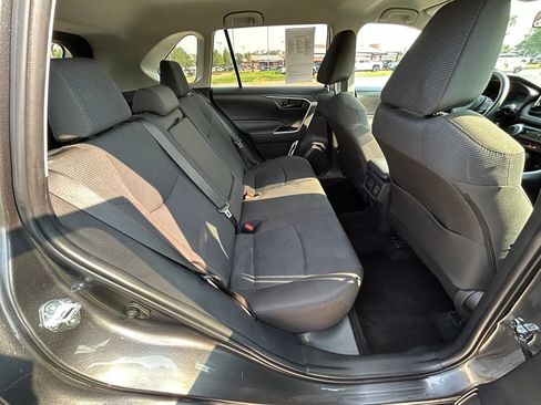 Used 2025 Toyota RAV4 LE AWD/4WD image 29