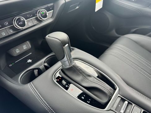 New 2026 Honda HR-V EX-L image 10