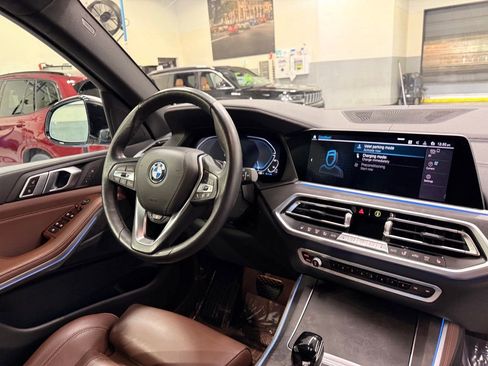 Used 2022 BMW X5 xDrive45e w/ Climate Comfort Package AWD/4WD image 31
