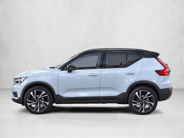 Used 2021 Volvo XC40 T5 R-Design w/ Advanced Package AWD/4WD image 4