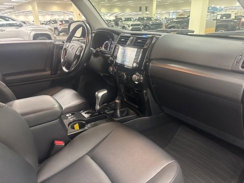 Certified 2024 Toyota 4Runner TRD Off-Road Premium image 9