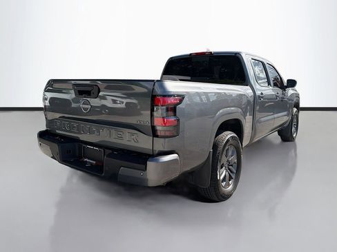 Certified 2025 Nissan Frontier SV image 8