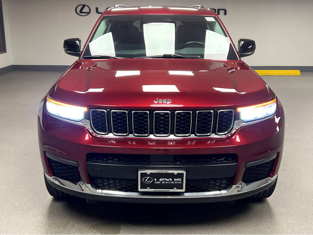 Used 2021 Jeep Grand Cherokee L Limited AWD/4WD image 2