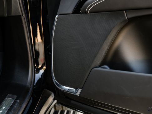 Used 2025 Cadillac Escalade V image 86