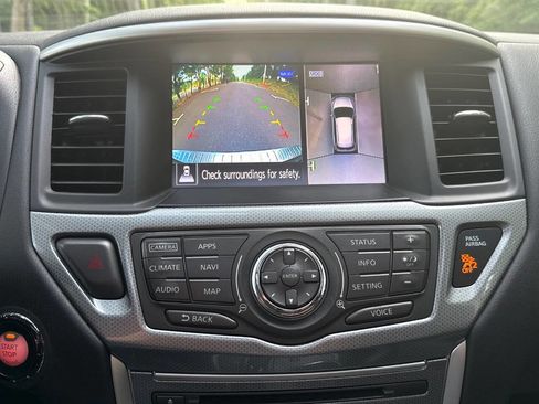Used 2017 Nissan Pathfinder SL w/ SL Premium Package FWD image 26