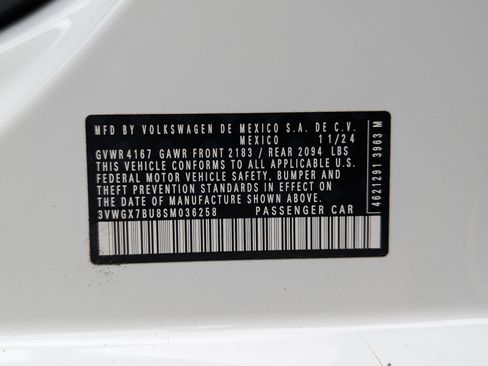 Used 2025 Volkswagen Jetta SEL FWD image 40