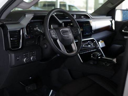 New 2026 GMC Sierra 1500 Denali image 9