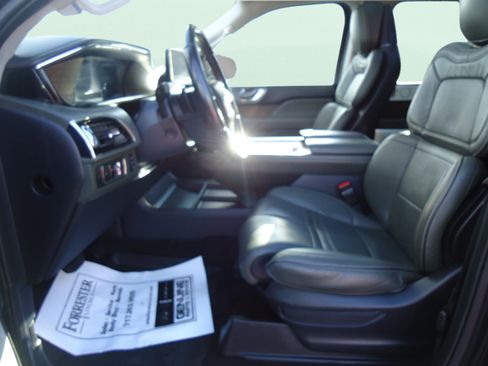 Used 2022 Lincoln Navigator L Black Label AWD/4WD image 14