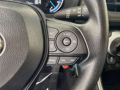 Used 2025 Toyota RAV4 LE AWD/4WD image 15