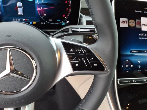 New 2026 Mercedes-Benz GLC 300 4MATIC image 16