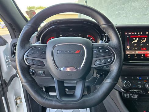 Used 2023 Dodge Durango GT AWD/4WD image 17