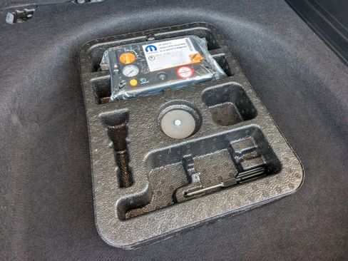 Used 2019 Jeep Compass Latitude image 5