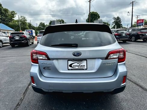 Used 2016 Subaru Outback 2.5i Limited AWD/4WD image 7