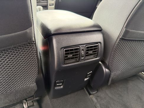Used 2016 Toyota 4Runner SR5 AWD/4WD image 13