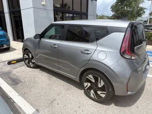 Certified 2023 Kia Soul GT-Line FWD image 4