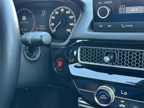 Used 2025 Honda Civic Sport image 28