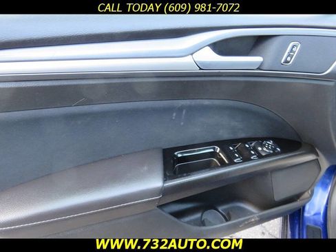 Used 2014 Ford Fusion SE image 27