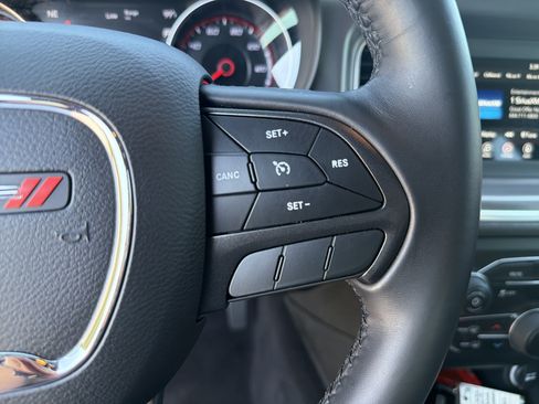 Used 2019 Dodge Charger SXT RWD image 30