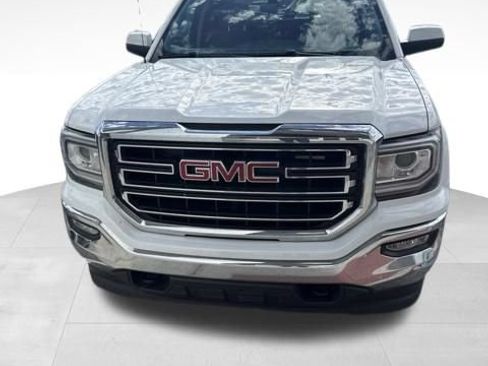 Used 2018 GMC Sierra 1500 SLE w/ Black Pack AWD/4WD image 2