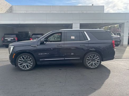 Certified 2025 GMC Yukon Denali Ultimate image 4