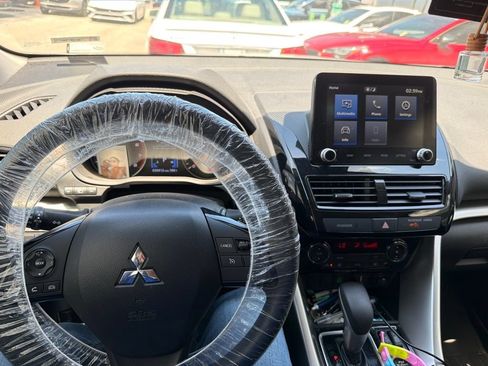 Used 2023 Mitsubishi Eclipse Cross LE AWD/4WD image 5