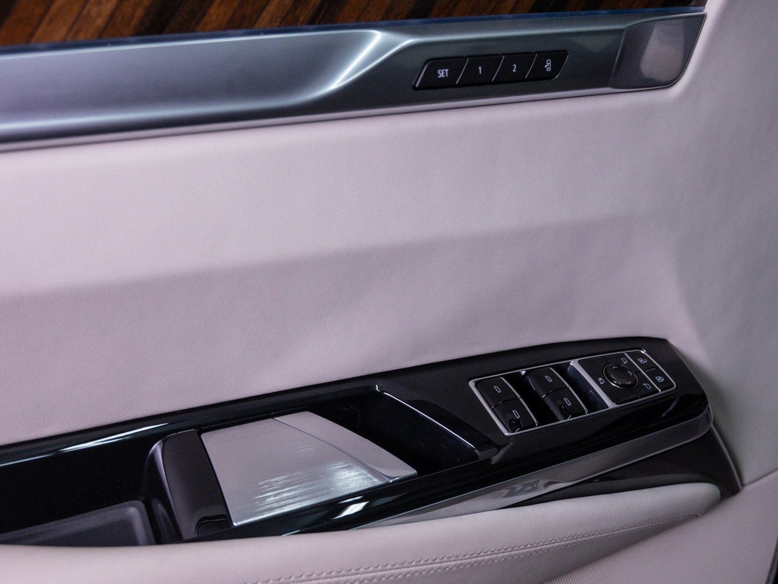 Used 2026 Cadillac Escalade ESV Platinum Sport AWD/4WD image 20